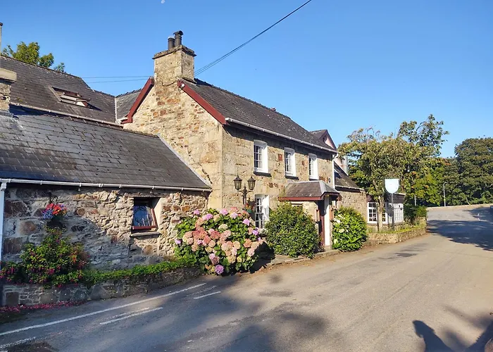 Trewern Arms Hotel