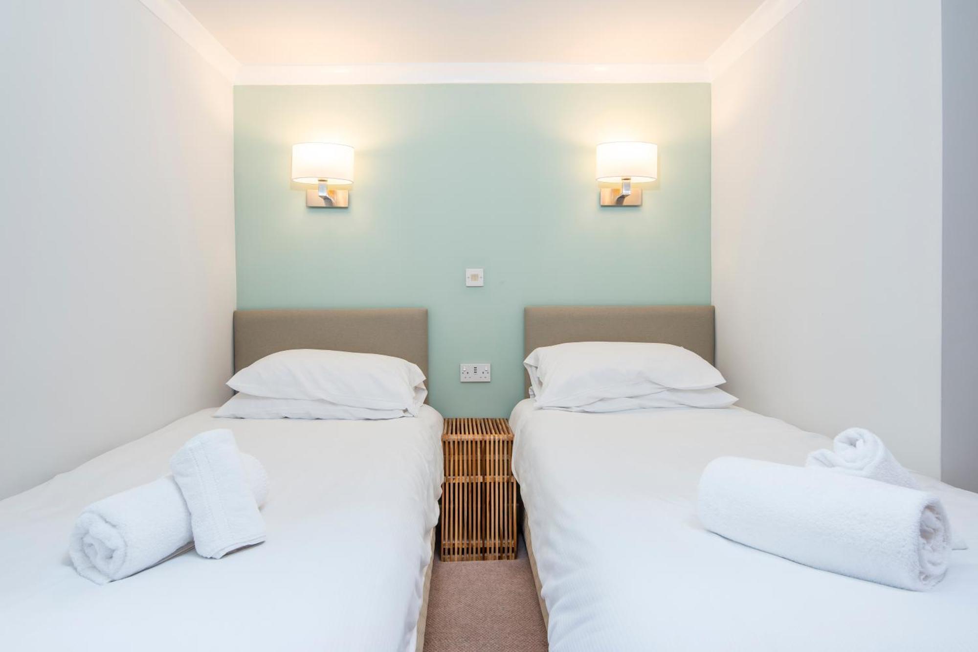 Trewern Arms Hotel Nevern